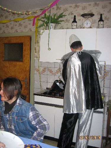 20100215003